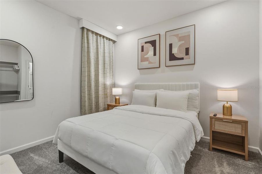 Furnished interior view inside a new home in , Orlando (Image 28).