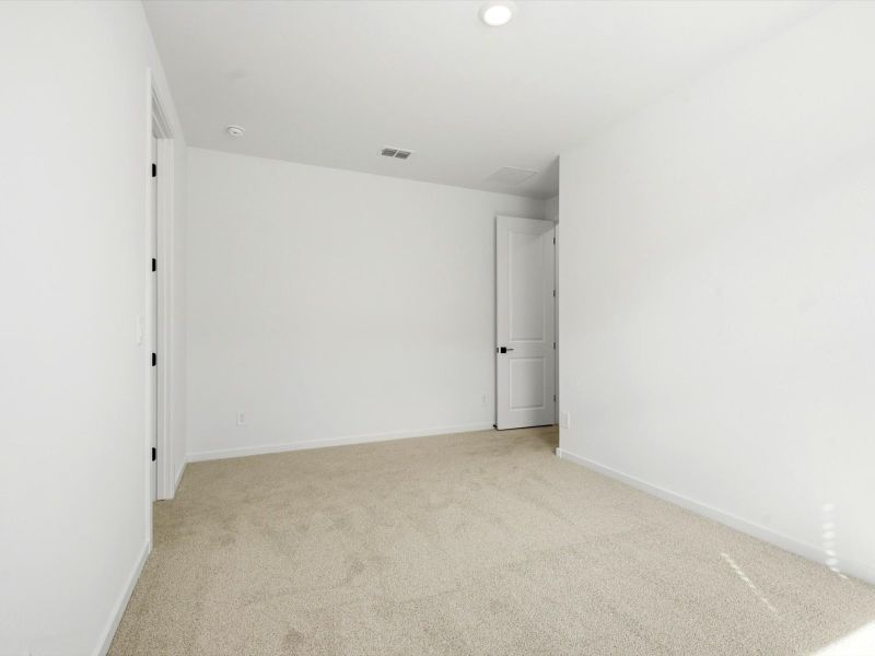 Spacious, unfurnished interior of a new home in Legacy Place, Glendale (Image 21).