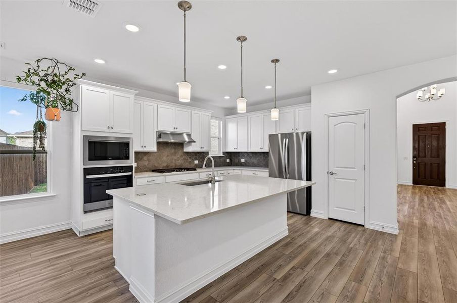 Furnished interior view inside a new home in Erwin Farms, McKinney (Image 30).