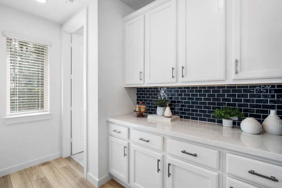 Quartz counters throughout Quartz counters throughout