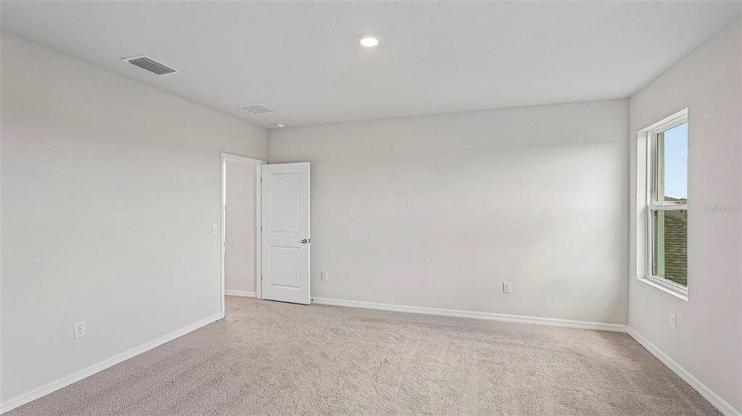 Spacious, unfurnished interior of a new home in Legacy Preserve, Parrish (Image 32). Spacious, unfurnished interior of a new home in Legacy Preserve, Parrish (Image 32).