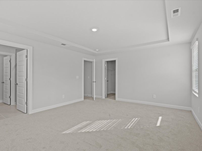 Spacious, unfurnished interior of a new home in Northbrook Village Townes, Taylors (Image 18).