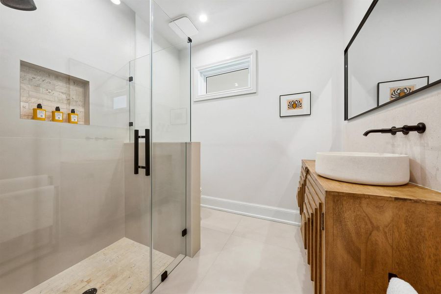 Image 36 of a home in .