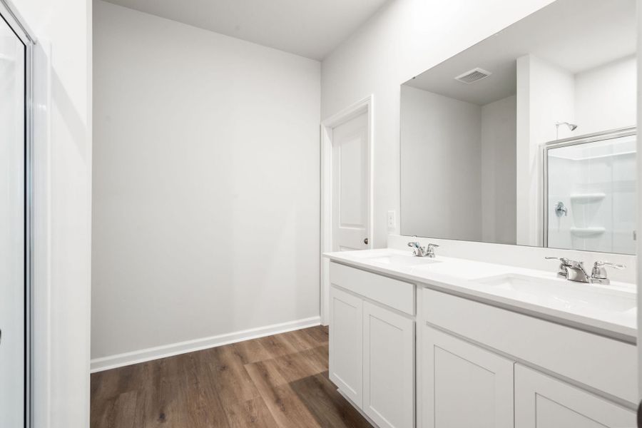 Furnished interior view inside a new home in Heartwood, Richmond Hill (Image 7). Furnished interior view inside a new home in Heartwood, Richmond Hill (Image 7).