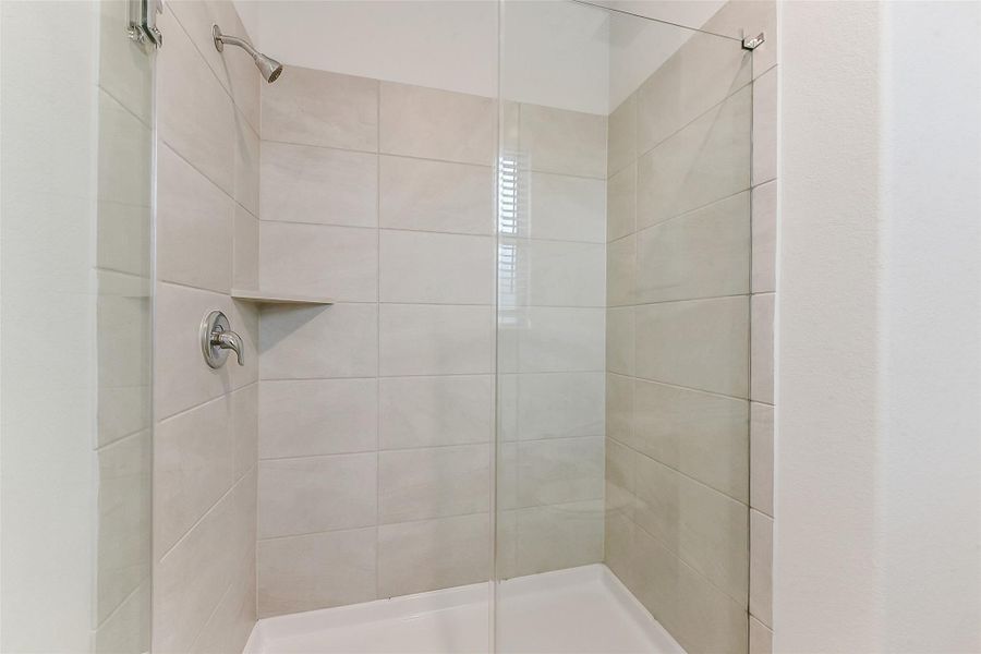 Close-up of interior finishes inside a home in Anderson Lakes, Houston (Image 17).