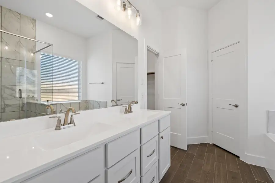 Furnished interior view inside a new home in Emory Glen, Magnolia (Image 5).