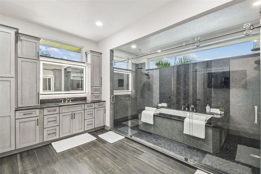 Furnished interior view inside a new home in , Port Richey (Image 43). Furnished interior view inside a new home in , Port Richey (Image 43).