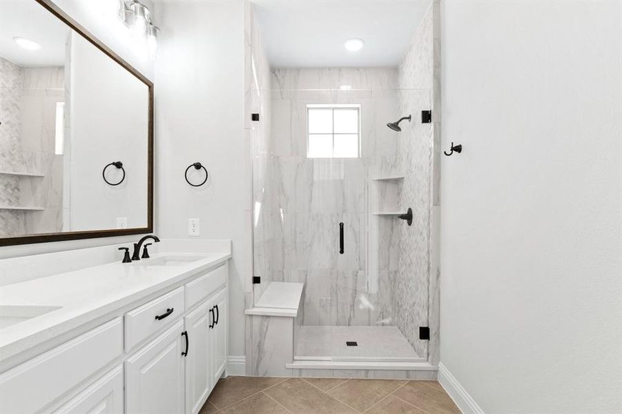 021-1204Armstrong-TheColony-TX-75056-PrimaryBathroom.jpg-SMALL