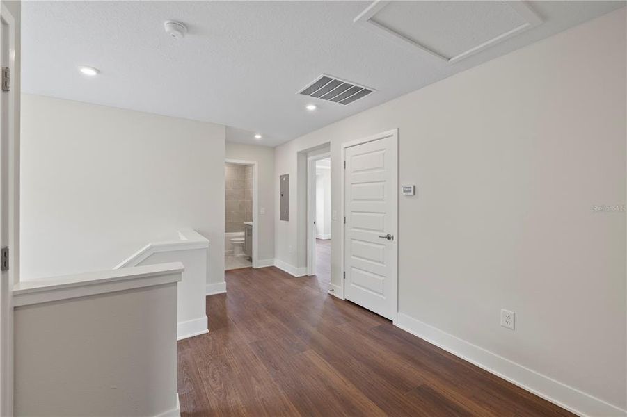 Spacious, unfurnished interior of a new home in , Tampa (Image 32). Spacious, unfurnished interior of a new home in , Tampa (Image 32).