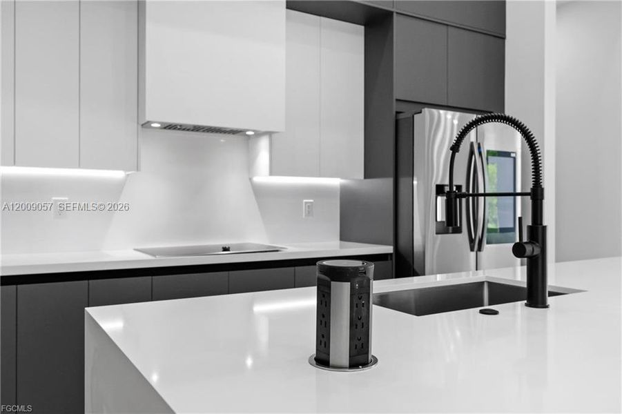 Close-up of interior finishes inside a home in , Cape Coral (Image 22).