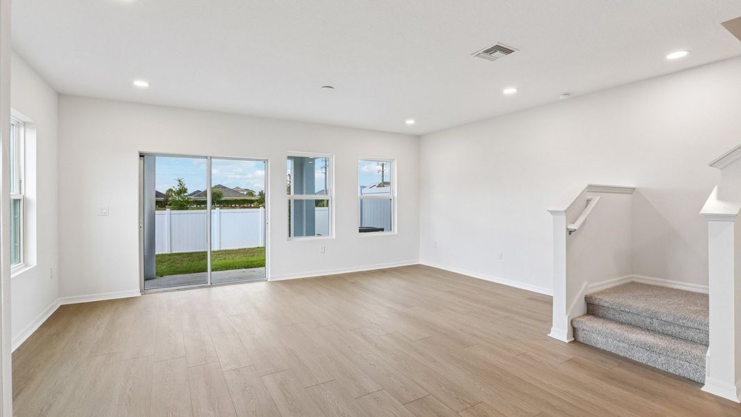 Furnished interior view inside a new home in Twin Oaks, Zephyrhills (Image 10).