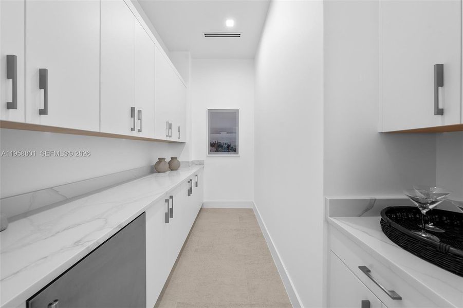 butlers pantry for entertaining in style