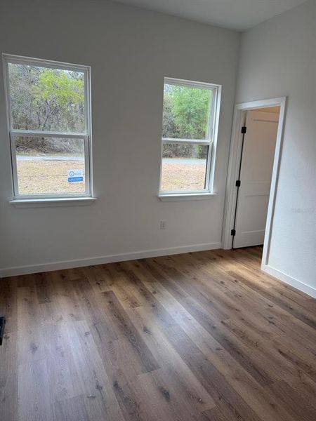 Spacious, unfurnished interior of a new home in , Ocala (Image 22).