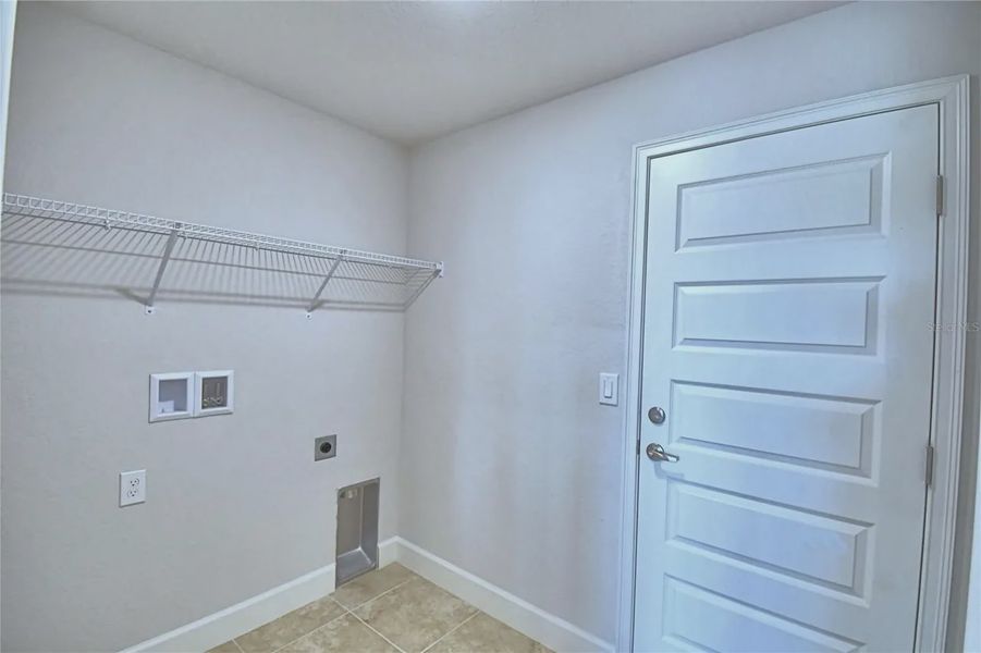 Spacious, unfurnished interior of a new home in Cadence Crossing, Auburndale (Image 16).