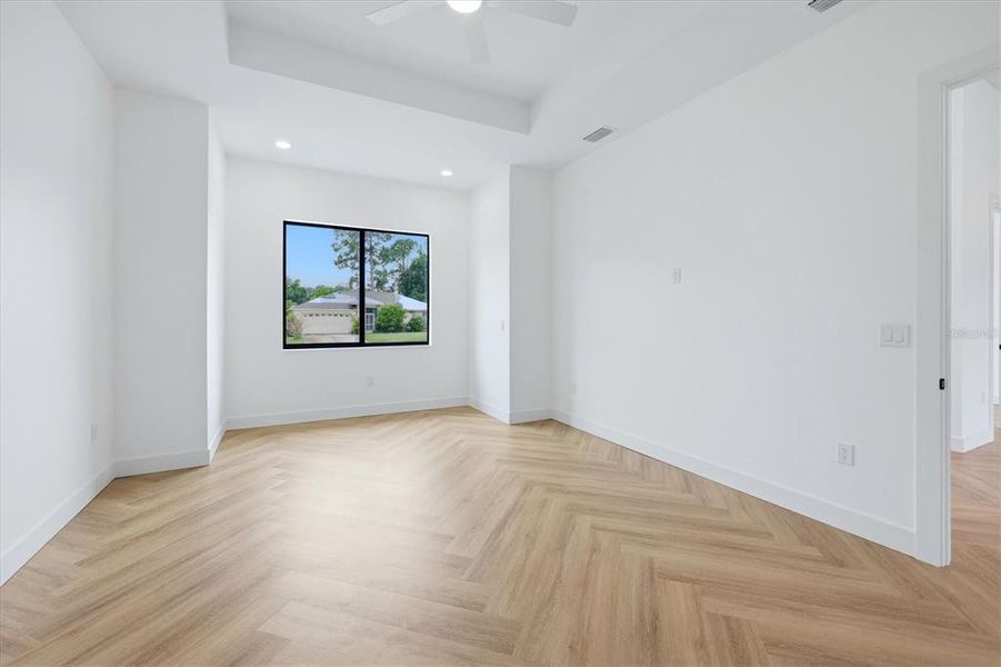 Spacious, unfurnished interior of a new home in , North Port (Image 37).