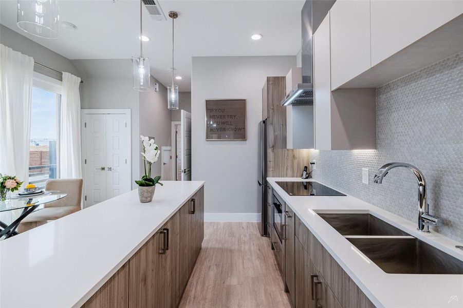 Furnished interior view inside a new home in , Fort Worth (Image 5).