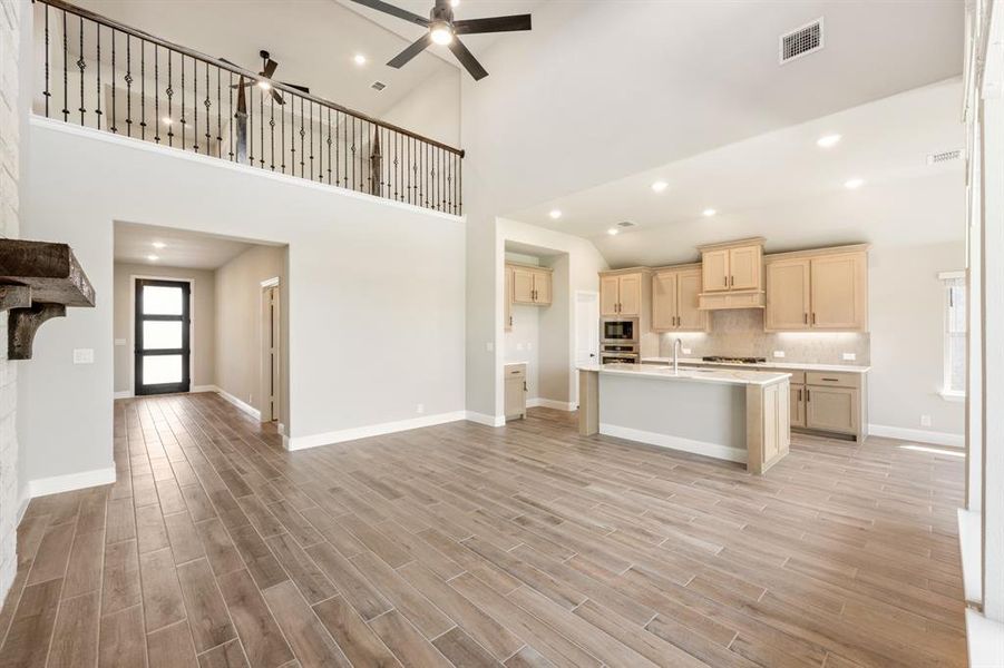 Spacious, unfurnished interior of a new home in Devonshire Classic 50-55, Forney (Image 30). Spacious, unfurnished interior of a new home in Devonshire Classic 50-55, Forney (Image 30).