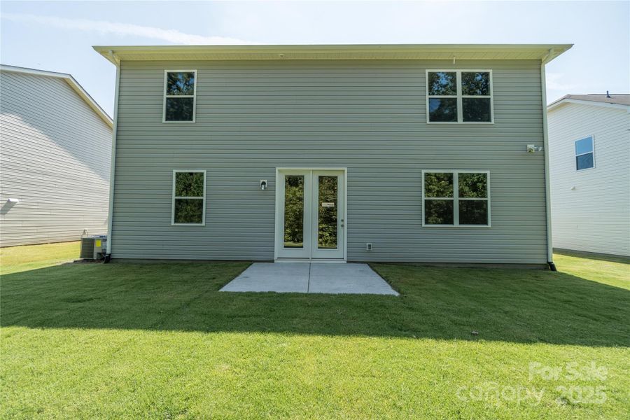 Exterior details and patio area of a home in , Charlotte (Image 3).