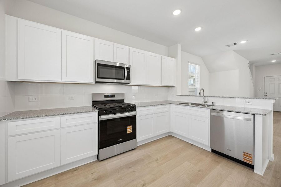Furnished interior view inside a new home in Stokesbury, Waller (Image 15).