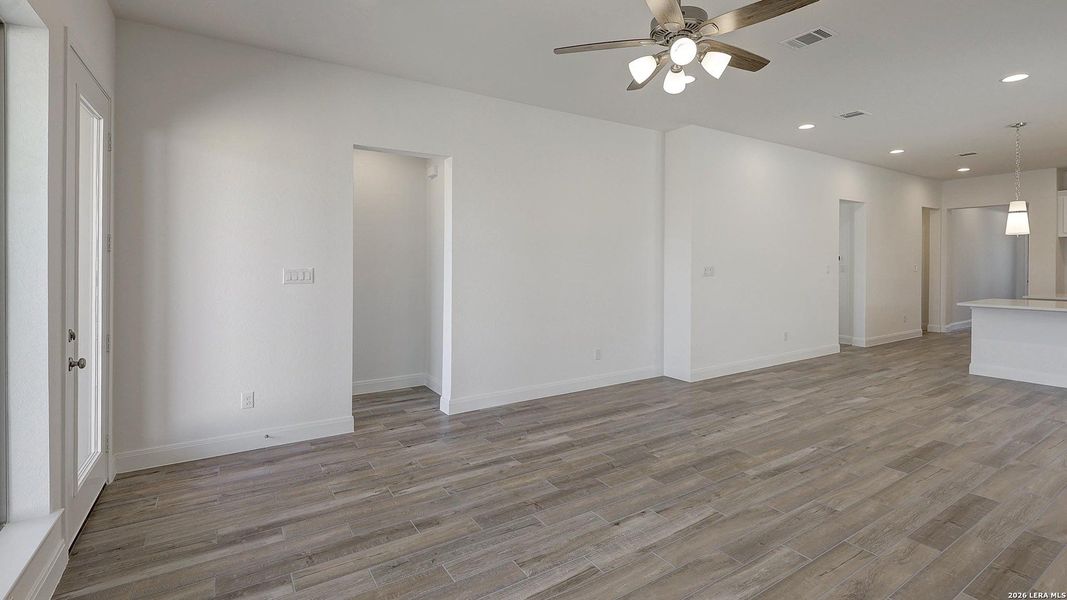 Spacious, unfurnished interior of a new home in Kallison Ranch, San Antonio (Image 21).