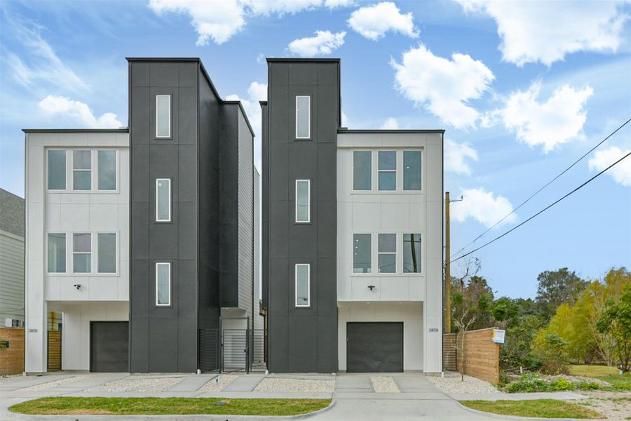 3808 Ennis St is on the right.