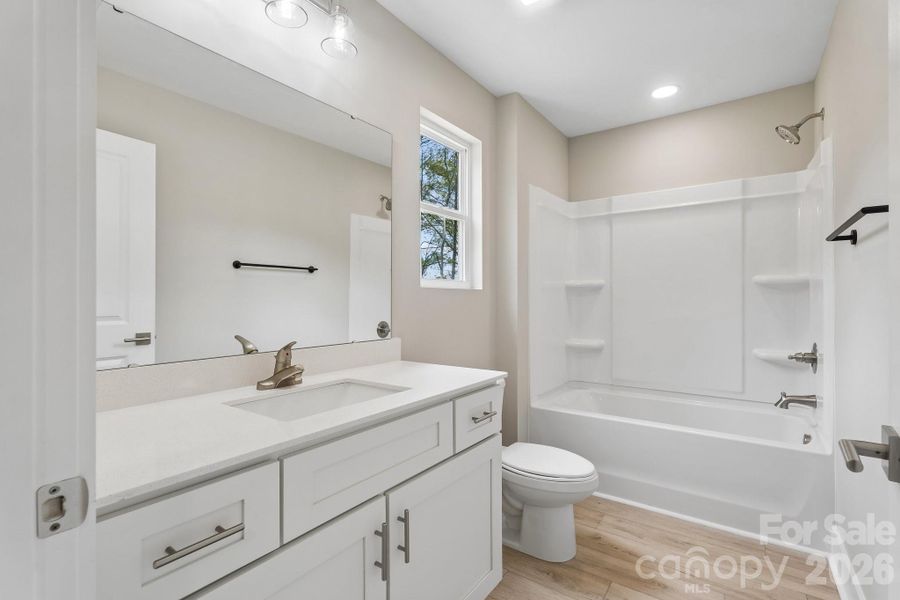 2nd Full Bathroom