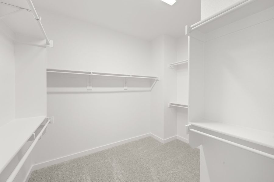 Spacious, unfurnished interior of a new home in Wildridge, Oak Point (Image 22).