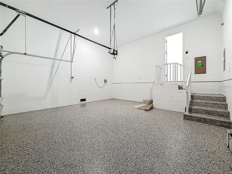 Spacious, unfurnished interior of a new home in , Tampa (Image 73). Spacious, unfurnished interior of a new home in , Tampa (Image 73).