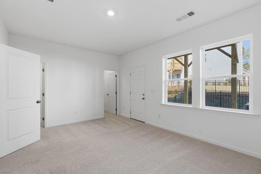 Spacious, unfurnished interior of a new home in Chandler Run, Tucker (Image 18).