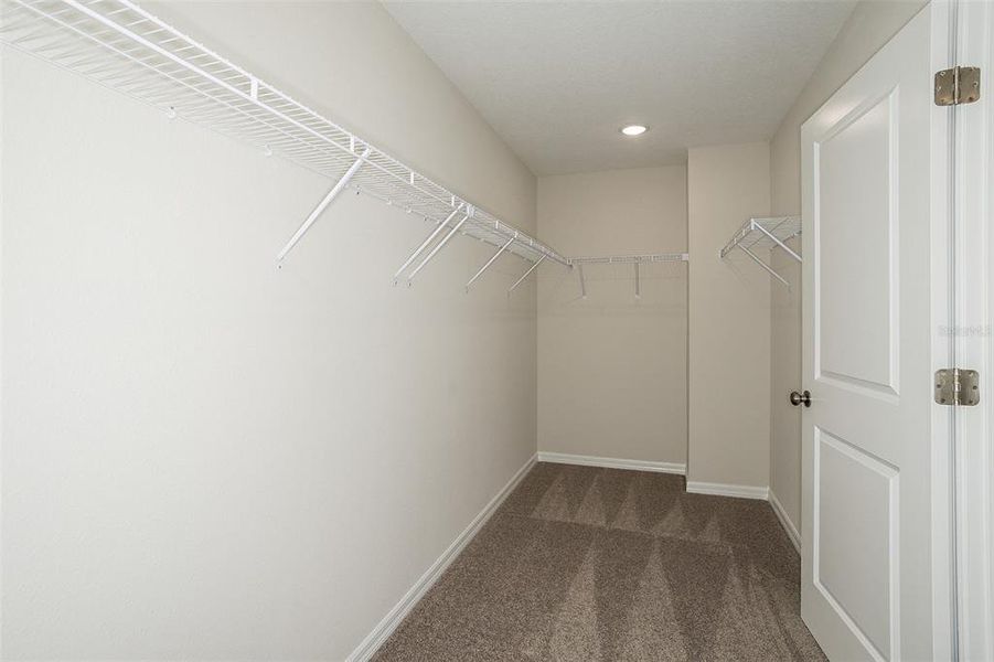 Spacious, unfurnished interior of a new home in Two Rivers, Zephyrhills (Image 22).