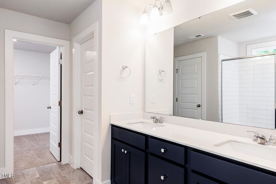 Owners bath3 Owners bath3