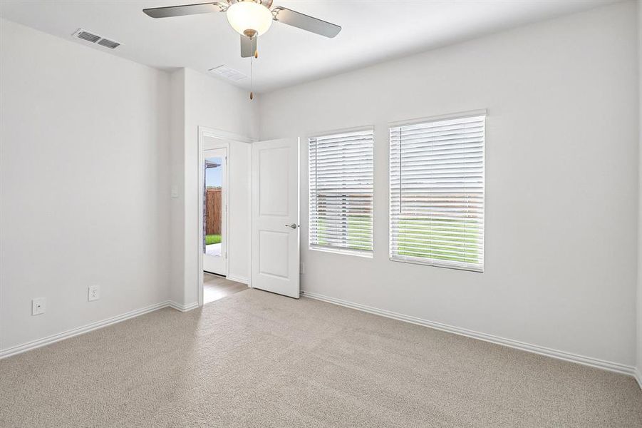 Spacious, unfurnished interior of a new home in Southridge - Spring Series, Princeton (Image 18).