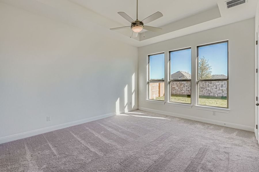 Spacious, unfurnished interior of a new home in 6 Creeks, Kyle (Image 8). Spacious, unfurnished interior of a new home in 6 Creeks, Kyle (Image 8).