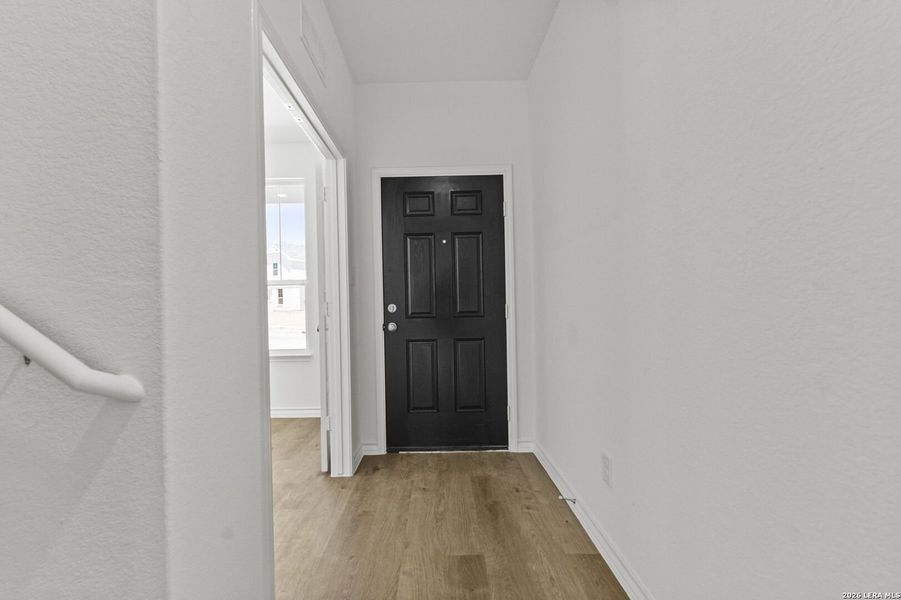 Spacious, unfurnished interior of a new home in Corley Farms, Boerne (Image 13).
