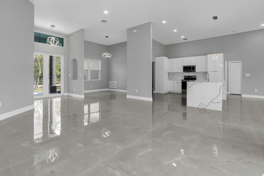 15174 69th Ct N. Loxahatchee 33470 -