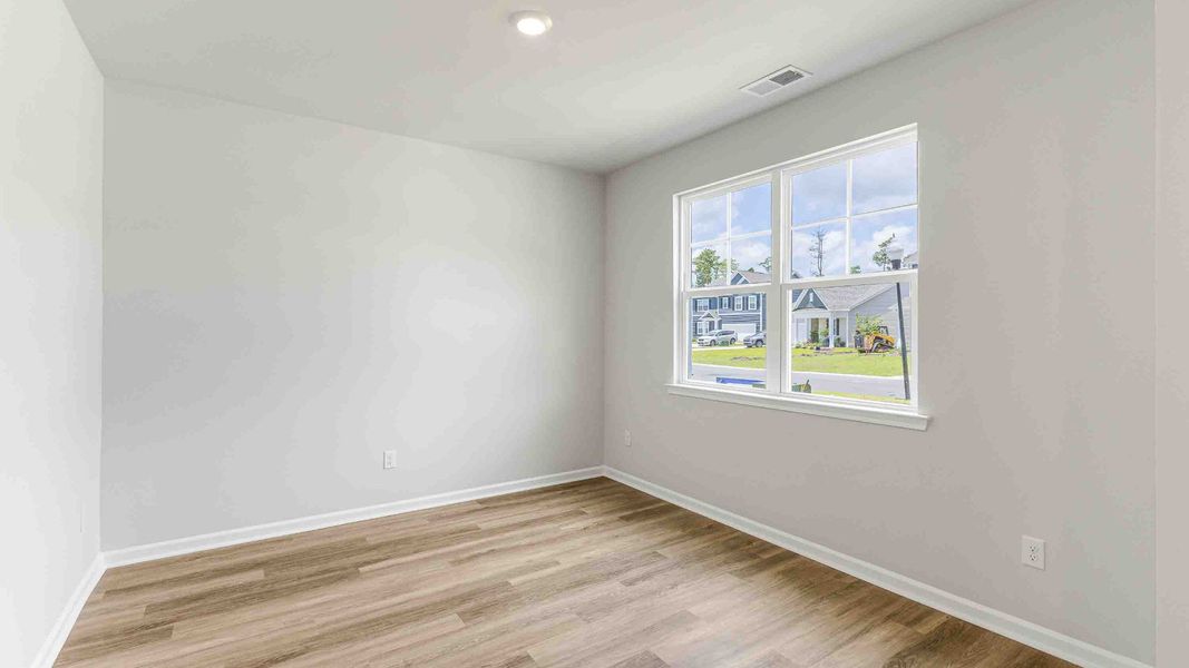 Spacious, unfurnished interior of a new home in Bella Point, Bolivia (Image 13).