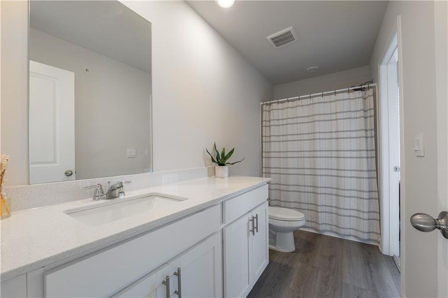 Furnished interior view inside a new home in , Smyrna (Image 32).