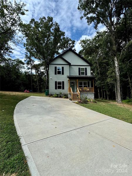 EXTENDED DRIVEWAY VIEW