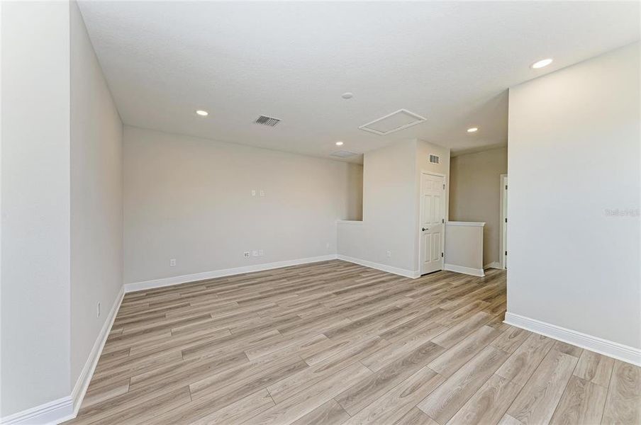 Spacious, unfurnished interior of a new home in Hawkstone, Lithia (Image 23).