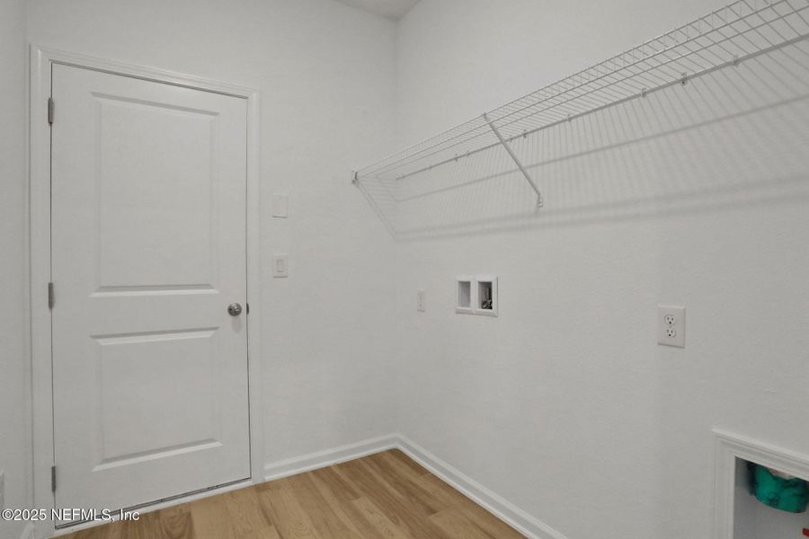 Spacious, unfurnished interior of a new home in TrailMark, St. Augustine (Image 18).