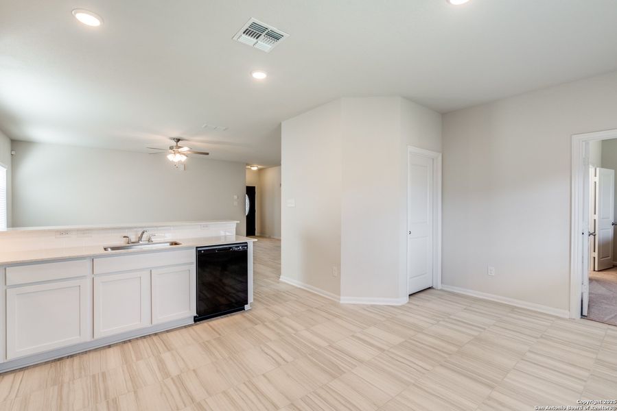 Image 20 of a home in Hickory Ridge. Image 20 of a home in Hickory Ridge.