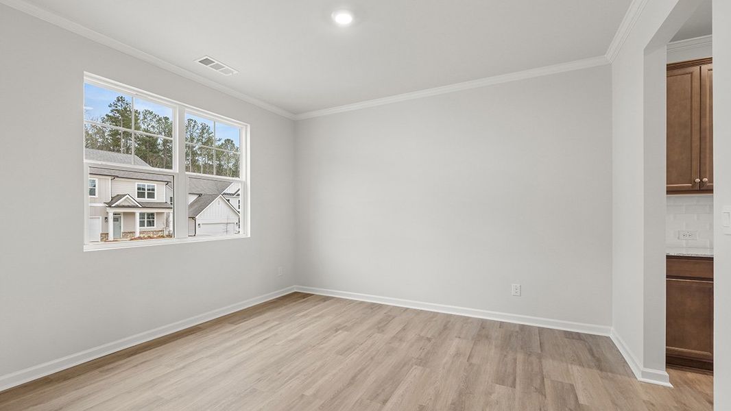 Representative unfurnished interior of a home built from the Halton by D.R. Horton in Hamptons at Riverwood South, Dallas (Image 11).