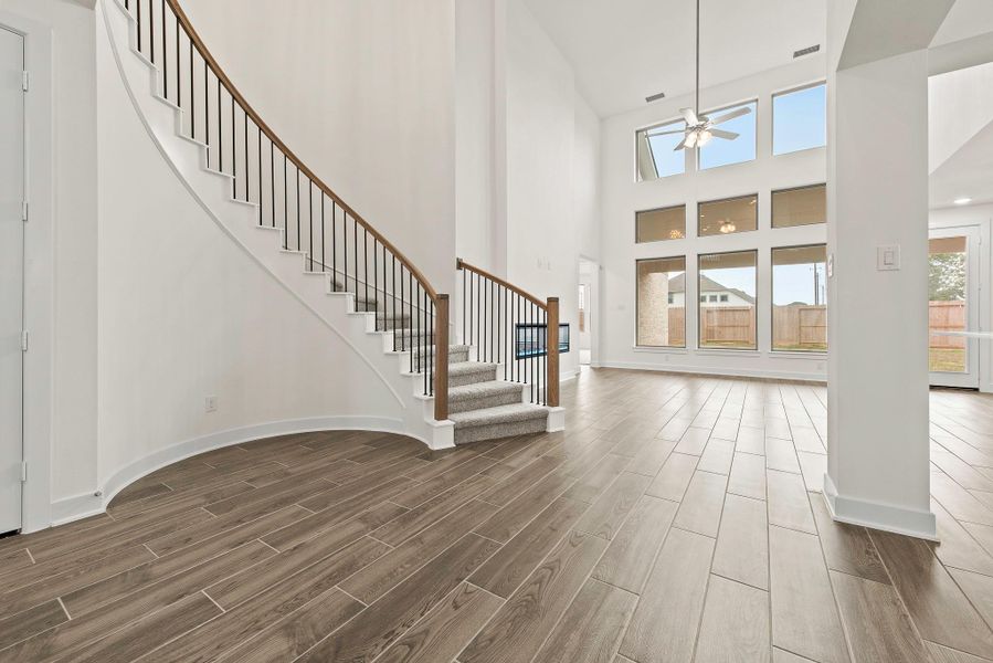 Representative image. Features, specifications, selections and colors may vary.