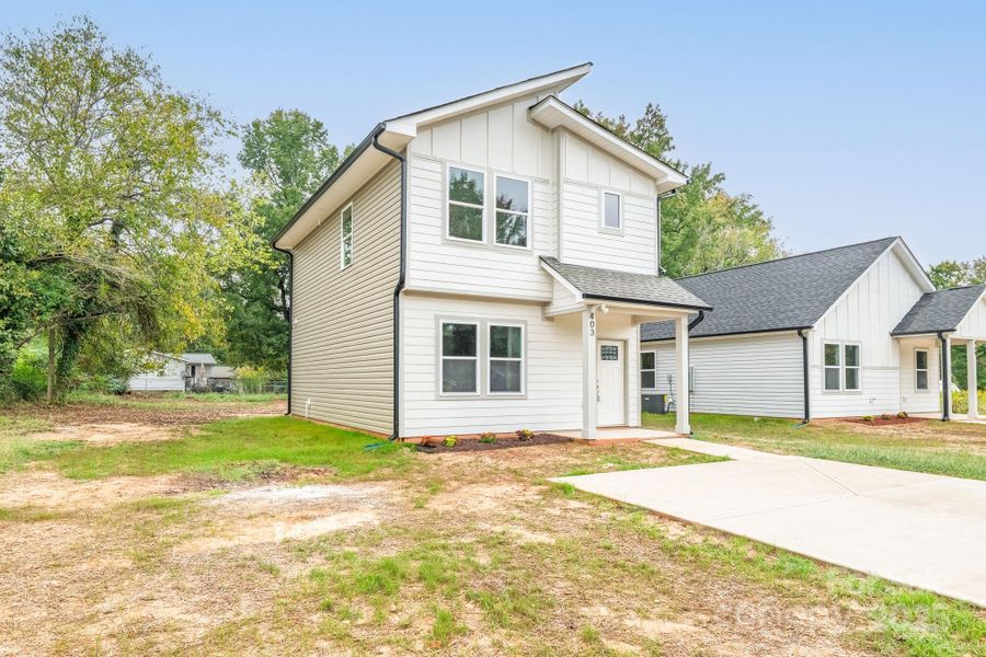 Image 41 of a home in .