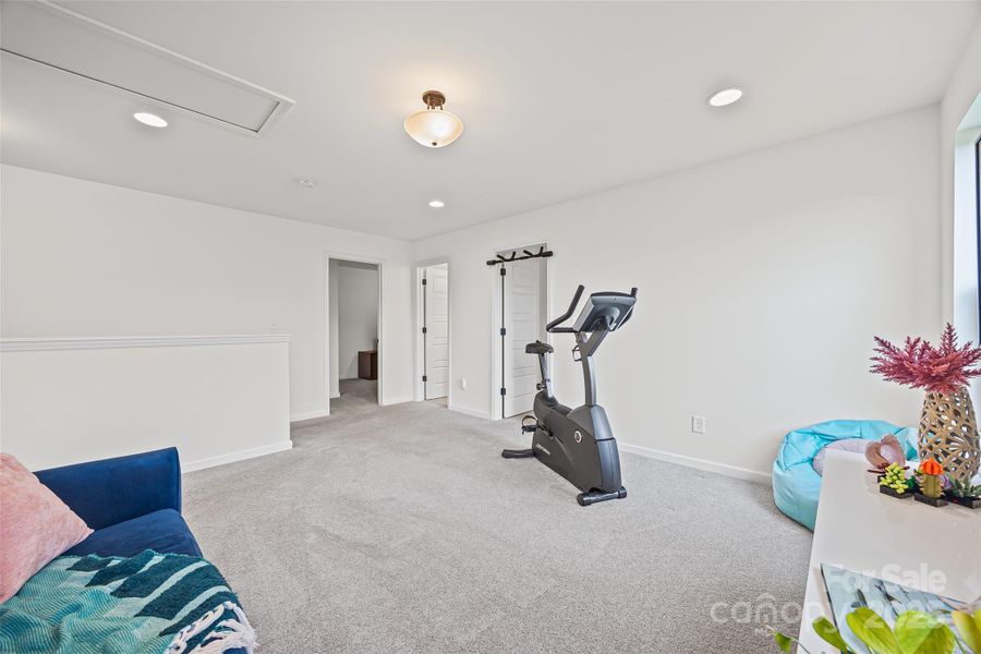 Community amenities in , York (Image 24).