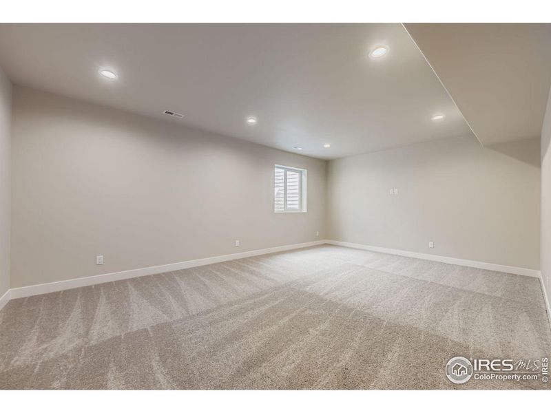 Spacious, unfurnished interior of a new home in Lochbuie Station – Jewel Collection, Lochbuie (Image 18).