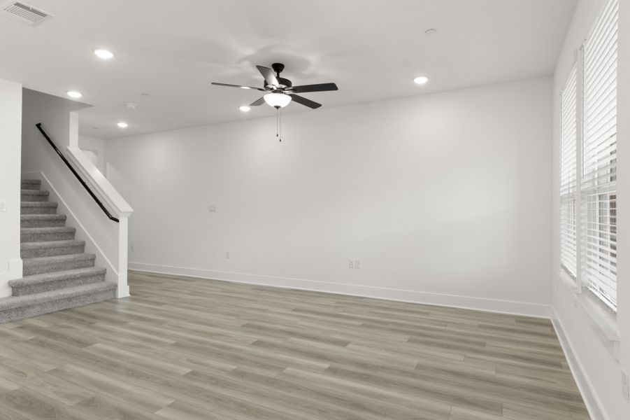 Spacious, unfurnished interior of a new home in Center 45, Round Rock (Image 17).
