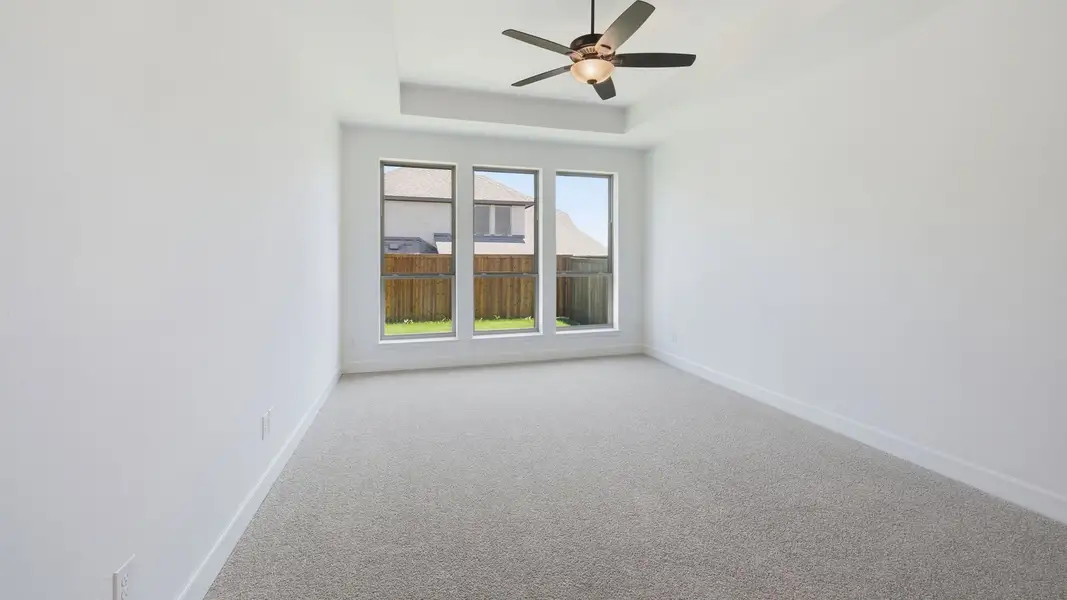 Spacious, unfurnished interior of a new home in Eliana, McKinney (Image 22).