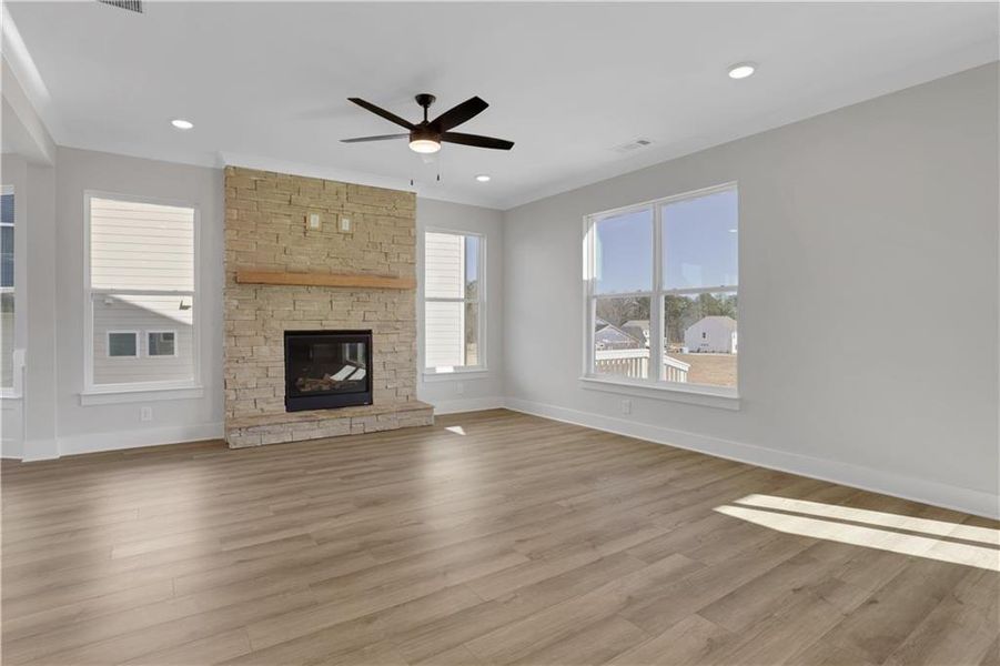 Spacious, unfurnished interior of a new home in Twin Lakes, Hoschton (Image 53).