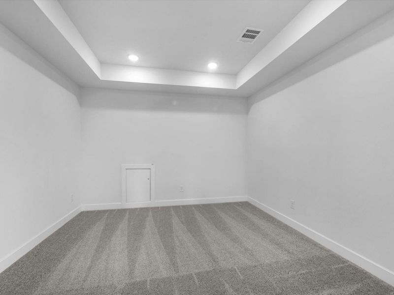 Spacious, unfurnished interior of a new home in The Grand Prairie, Hockley (Image 9).